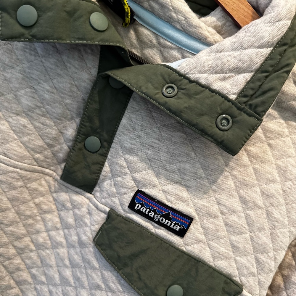 Patagonia Organic Cotton quilted pullover jacket - Picture 9 of 9